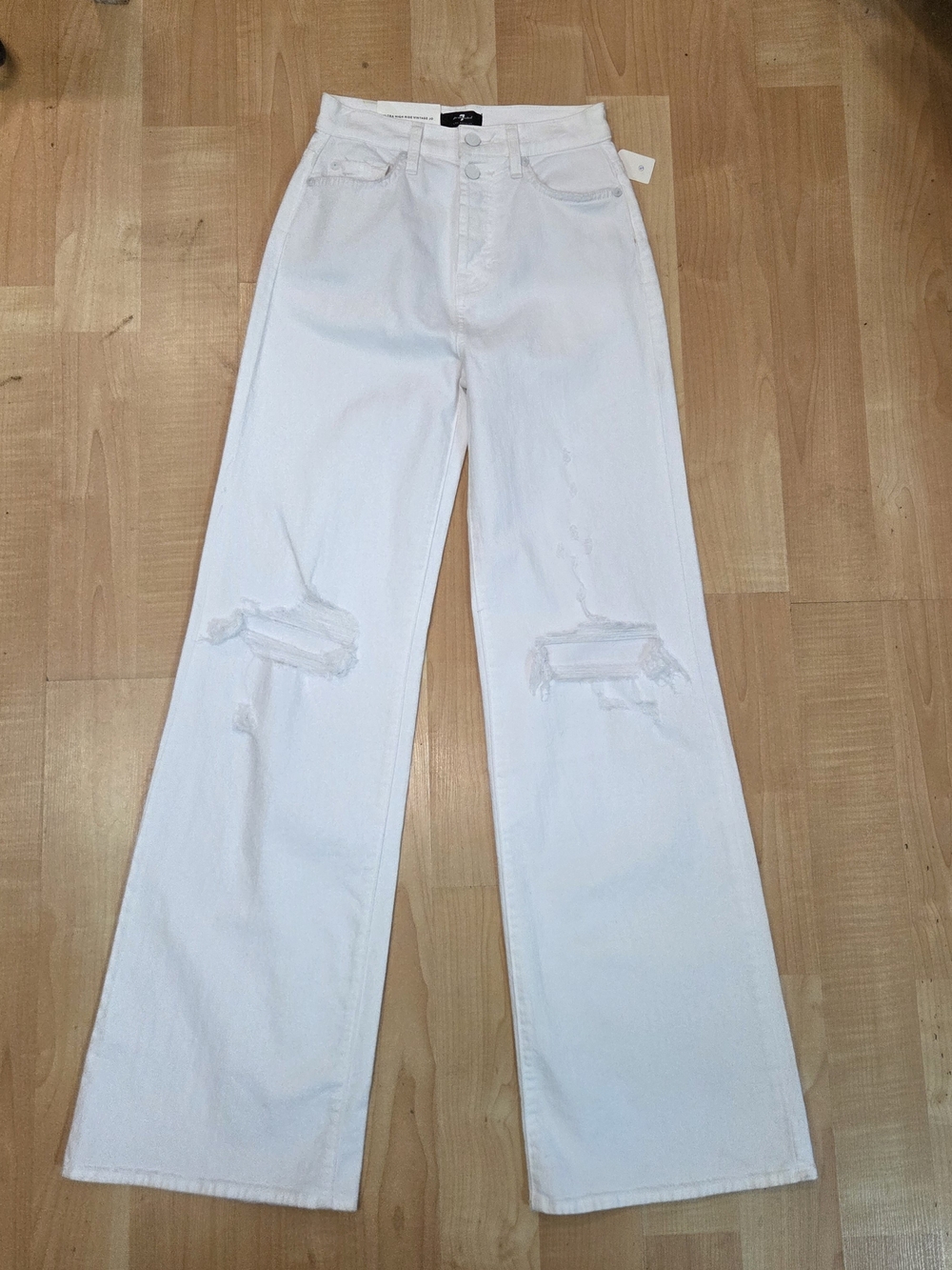 7 For All Mankind NWT White Wide-Leg Distressed Jeans